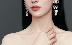 日产中文幕无线码8区